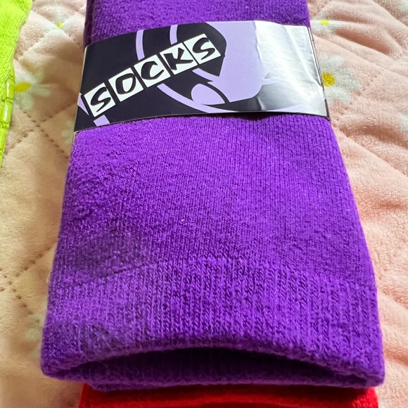 Grippy socks - Picture 3 of 6